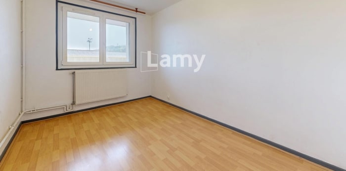 Image 4 sur 8 - Appartement  ·  Vente · Vesoul (70000) · 4 pièces · 73m²