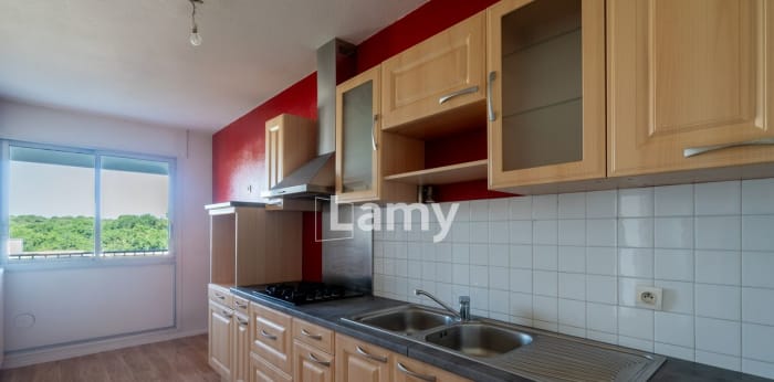 Image 3 sur 6 - Appartement  ·  Vente · Merignac (33700) · 4 pièces · 84m²