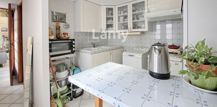 Image 5 sur 10 - Appartement  ·  Vente · Paris (75019) · 2 pièces · 40m²