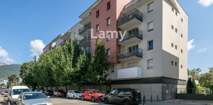 Image 1 sur 10 - Appartement  ·  Vente · Grenoble (38100) · 2 pièces · 41m²