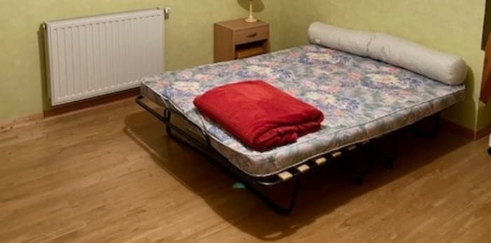 Image 10 sur 15 - Maison/villa  ·  Vente · Laroche St Cydroine (89400) · 9 pièces · 181m²