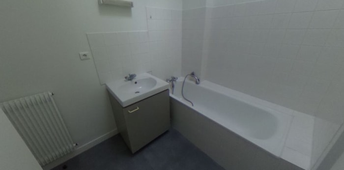 Image 5 sur 5 - Appartement  ·  Vente · Issoire (63500) · 3 pièces · 77m²