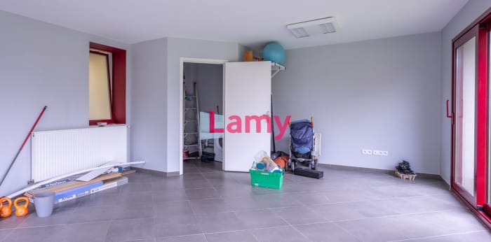 Image 9 sur 13 - Immeuble  ·  Vente · Famars (59300) · 170m²