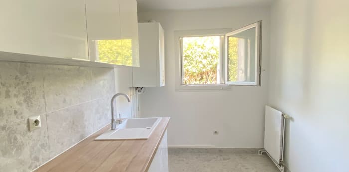 Image 4 sur 10 - Appartement  ·  Vente · Fontenay Le Fleury (78330) · 4 pièces · 84m²