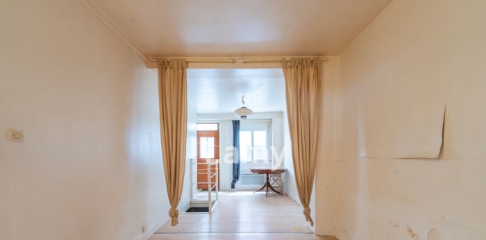 Image 3 sur 10 - Appartement  ·  Vente · Paris (75018) · 2 pièces · 40m²