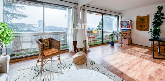 Image 2 sur 19 - Appartement  ·  Vente · Bordeaux (33200) · 5 pièces · 109m²