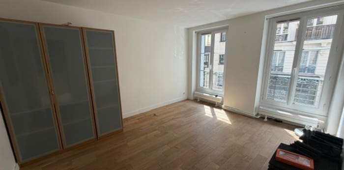 Image 7 sur 12 - Appartement  ·  Vente · Paris (75010) · 3 pièces · 62m²
