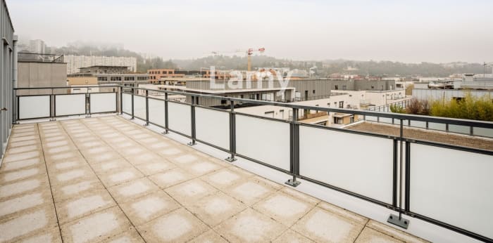 Image 1 sur 11 - Appartement  ·  Vente · Lyon (69009) · 3 pièces · 71m²