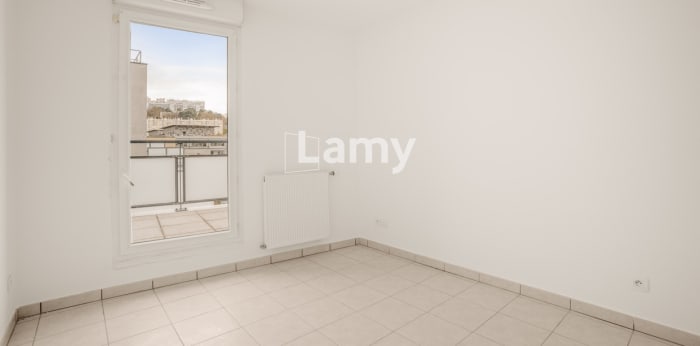 Image 11 sur 13 - Appartement  ·  Vente · Lyon (69009) · 5 pièces · 98m²