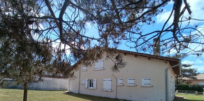 Image 8 sur 15 - Maison/villa  ·  Vente · Vieux Boucau Les Bains (40480) · 9 pièces · 203m²