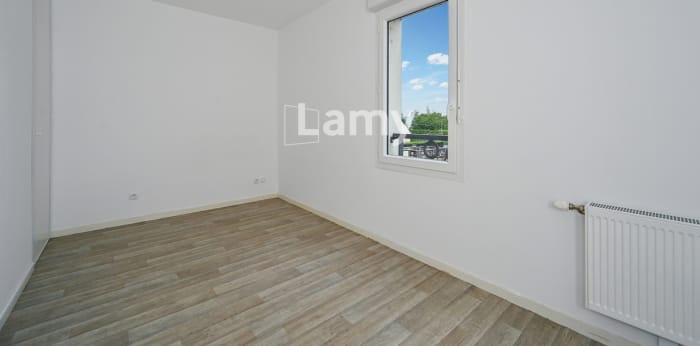 Image 8 sur 12 - Appartement  ·  Vente · St Pryve St Mesmin (45750) · 4 pièces · 82m²