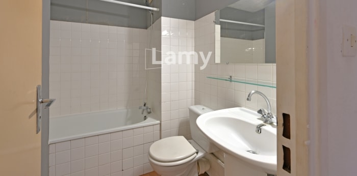 Image 3 sur 6 - Appartement  ·  Vente · Nimes (30900) · 2 pièces · 35m²