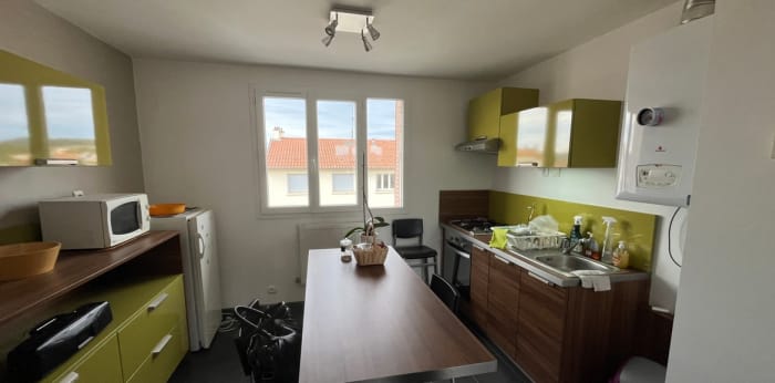 Image 6 sur 7 - Appartement  ·  Vente · Issoire (63500) · 3 pièces · 56m²