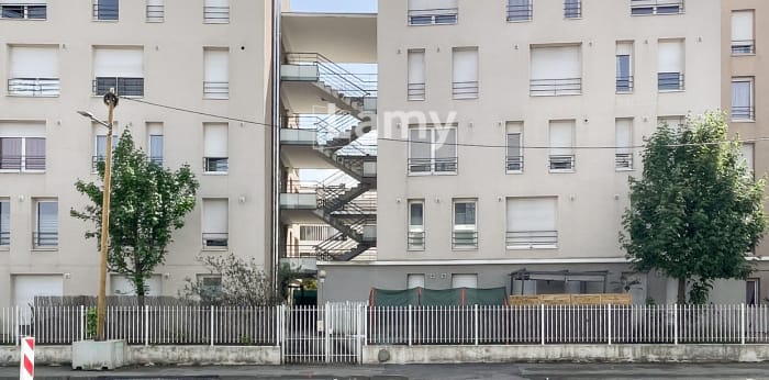 Image 8 sur 10 - Appartement  ·  Vente · Bron (69500) · 1 pièce · 22m²