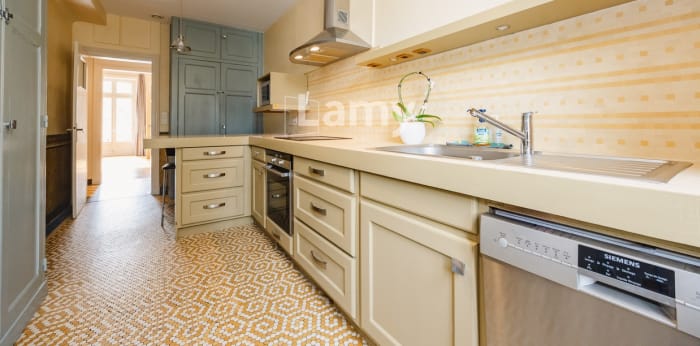 Image 2 sur 10 - Appartement  ·  Vente · Rennes (35000) · 6 pièces · 144m²