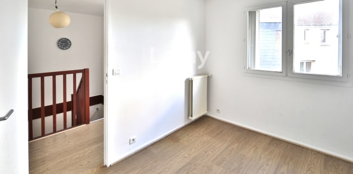 Image 6 sur 10 - Maison/villa  ·  Vente · Jouy Le Moutier (95280) · 6 pièces · 100m²