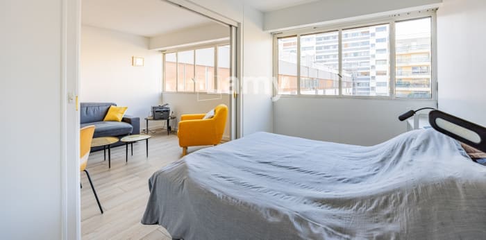 Image 7 sur 14 - Appartement  ·  Vente · Paris (75015) · 2 pièces · 46m²