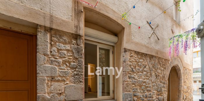 Image 1 sur 11 - Appartement  ·  Vente · Anduze (30140) · 3 pièces · 62m²