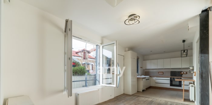 Image 3 sur 11 - Maison/villa  ·  Vente · Argenteuil (95100) · 100m²