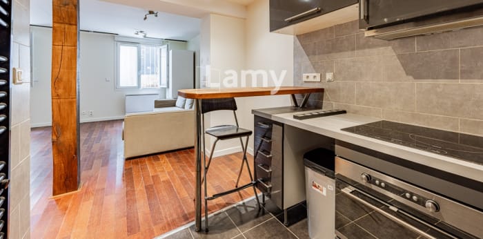 Image 6 sur 10 - Appartement  ·  Vente · Paris (75018) · 34m²