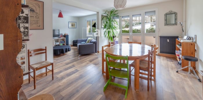 Image 1 sur 11 - Appartement  ·  Vente · Besancon (25000) · 5 pièces · 96m²