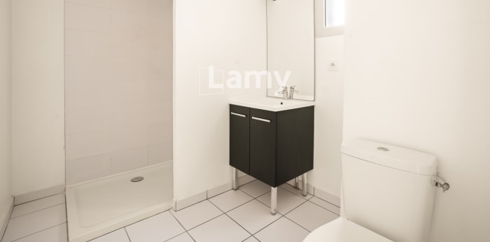 Image 7 sur 11 - Appartement  ·  Vente · Lyon (69007) · 1 pièce · 30m²