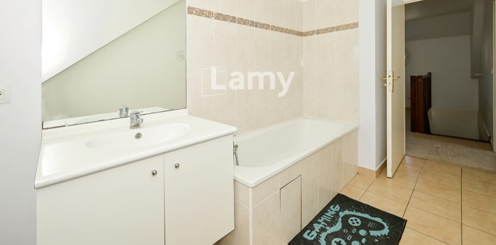 Image 10 sur 13 - Maison/villa  ·  Vente · Boissise La Bertrand (77350) · 5 pièces · 124m²