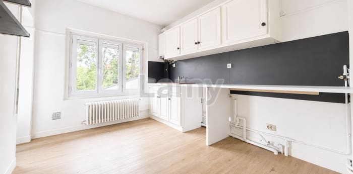 Image 3 sur 5 - Appartement  ·  Vente · La Madeleine (59110) · 3 pièces · 69m²