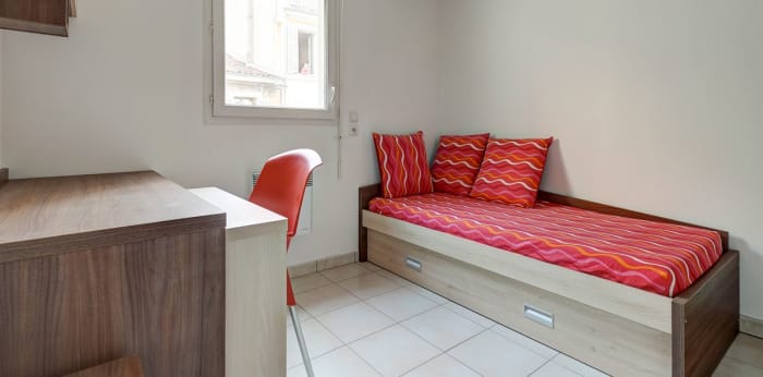 Image 1 sur 12 - Appartement  ·  Vente · Marseille (13005) · 1 pièce · 18m²