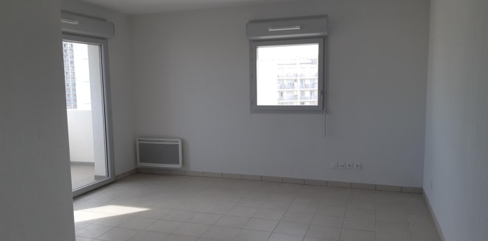 Image 3 sur 4 - Appartement  ·  Vente · Marseille (13003) · 3 pièces · 57m²