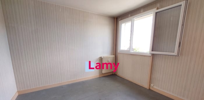 Image 6 sur 10 - Appartement  ·  Vente · Limoges (87100) · 4 pièces · 89m²