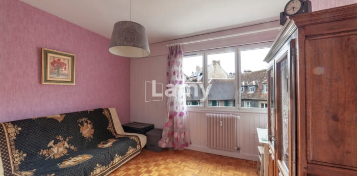 Image 7 sur 9 - Appartement  ·  Vente · Besancon (25000) · 5 pièces · 99m²