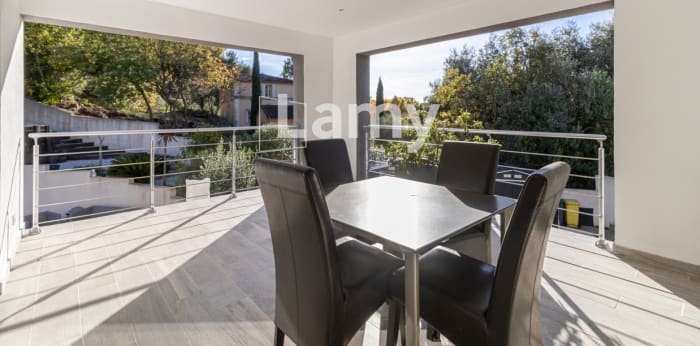 Image 6 sur 17 - Maison/villa  ·  Vente · Allauch (13190) · 4 pièces · 140m²