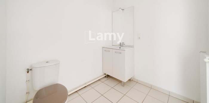 Image 7 sur 11 - Appartement  ·  Vente · Tomblaine (54510) · 1 pièce · 32m²