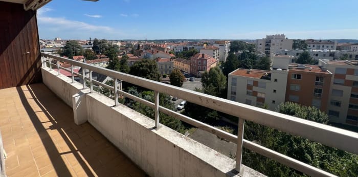 Image 2 sur 10 - Appartement  ·  Vente · Villefranche Sur Saone (69400) · 4 pièces · 77m²