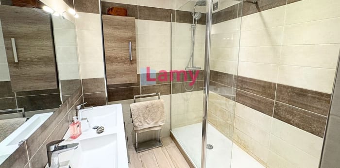 Image 4 sur 6 - Appartement  ·  Vente · Limoges (87000) · 6 pièces · 106m²