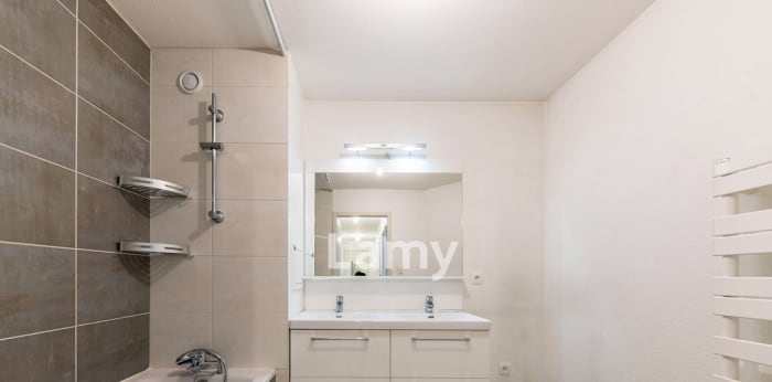 Image 8 sur 12 - Appartement  ·  Vente · Strasbourg (67100) · 4 pièces · 76m²