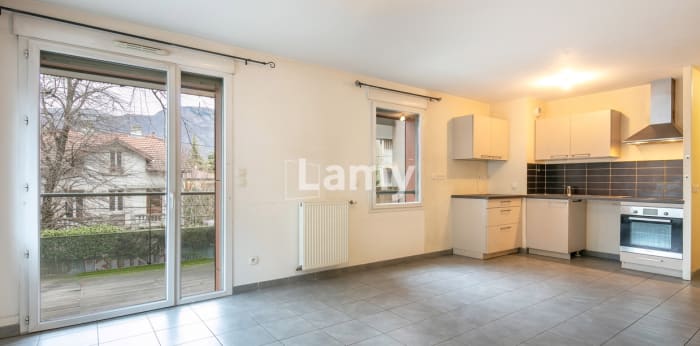 Image 3 sur 11 - Appartement  ·  Vente · Grenoble (38100) · 3 pièces · 66m²