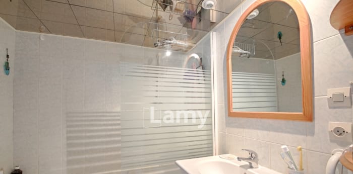 Image 6 sur 10 - Appartement  ·  Vente · Paris (75019) · 2 pièces · 40m²