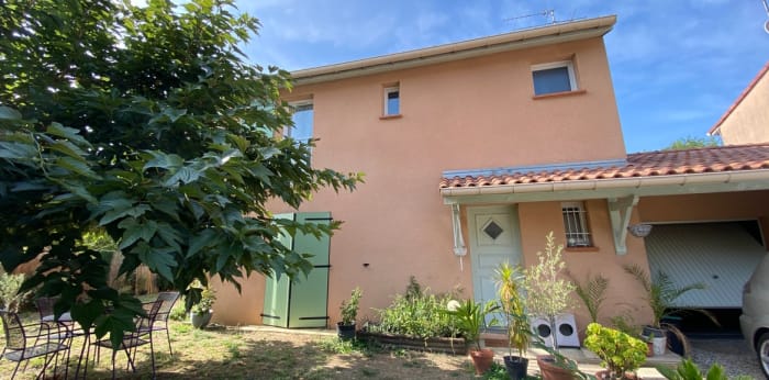 Image 1 sur 1 - Maison/villa  ·  Vente · Roques (31120) · 4 pièces · 81m²