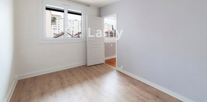 Image 7 sur 9 - Appartement  ·  Vente · Besancon (25000) · 3 pièces · 55m²