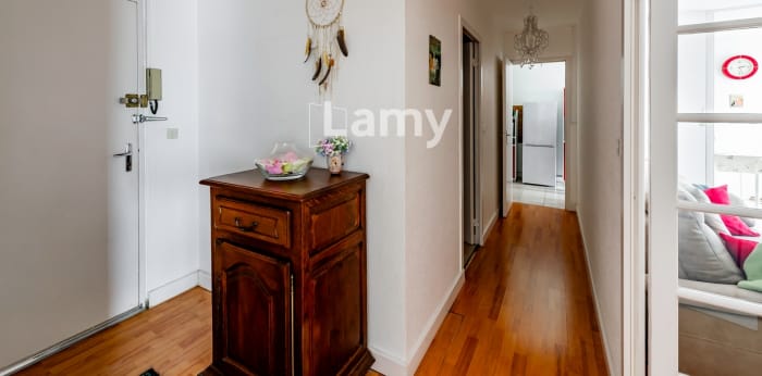 Image 6 sur 11 - Appartement  ·  Vente · Angouleme (16000) · 2 pièces · 53m²