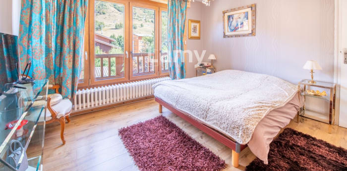 Image 3 sur 11 - Appartement  ·  Vente · Les Deux Alpes (38860) · 4 pièces · 125m²