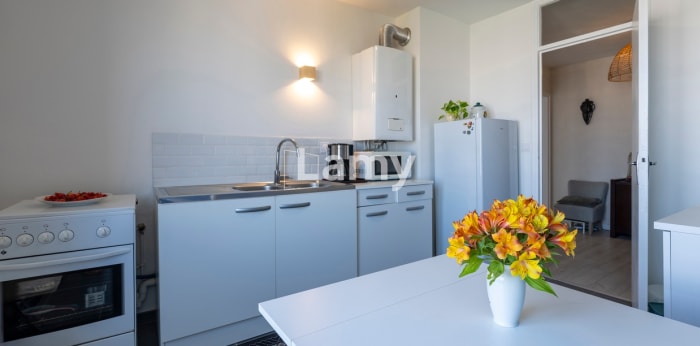Image 4 sur 12 - Appartement  ·  Vente · La Rochelle (17000) · 5 pièces · 100m²