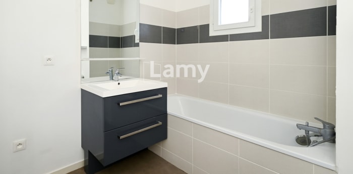 Image 11 sur 14 - Appartement  ·  Vente · Orleans (45000) · 2 pièces · 42m²