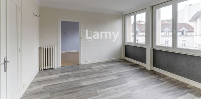 Image 1 sur 9 - Appartement  ·  Vente · Chamalieres (63400) · 2 pièces · 57m²