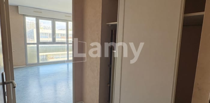 Image 5 sur 6 - Appartement  ·  Location · Rennes (35000) · 1 pièce · 31m²