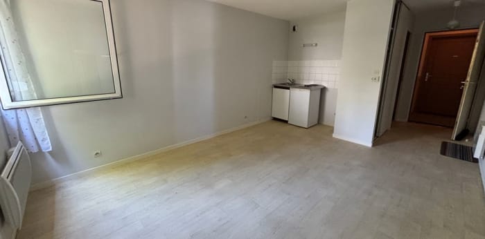 Image 1 sur 10 - Appartement  ·  Location · Dijon (21000) · 1 pièce · 21m²