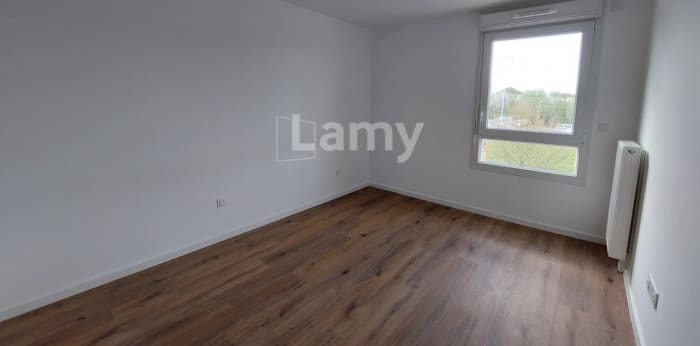 Image 6 sur 9 - Appartement  ·  Location · Lens (62300) · 3 pièces · 61m²