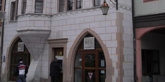 Image 1 sur 8 - Appartement  ·  Location · Mulhouse (68100) · 3 pièces · 127m²